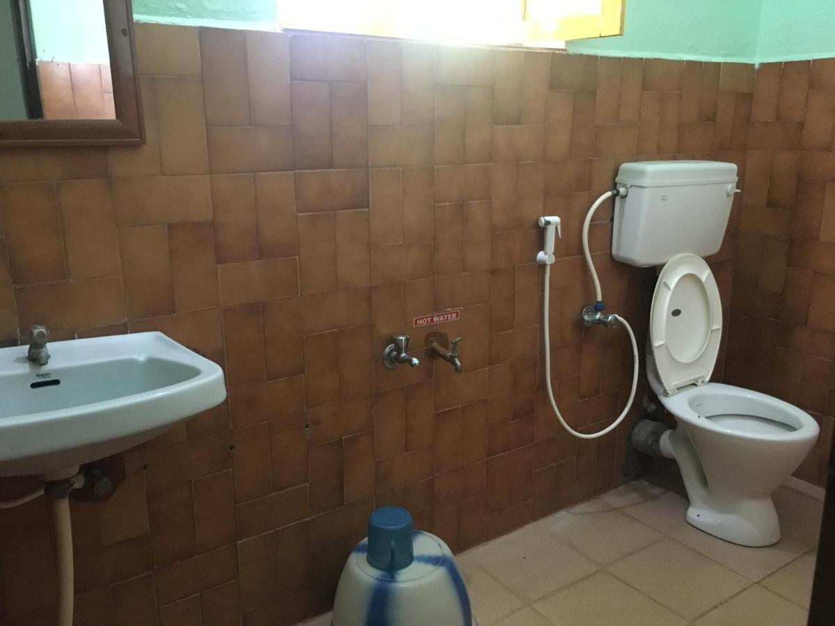 Valli Hotel タンジャーヴール エクステリア 写真