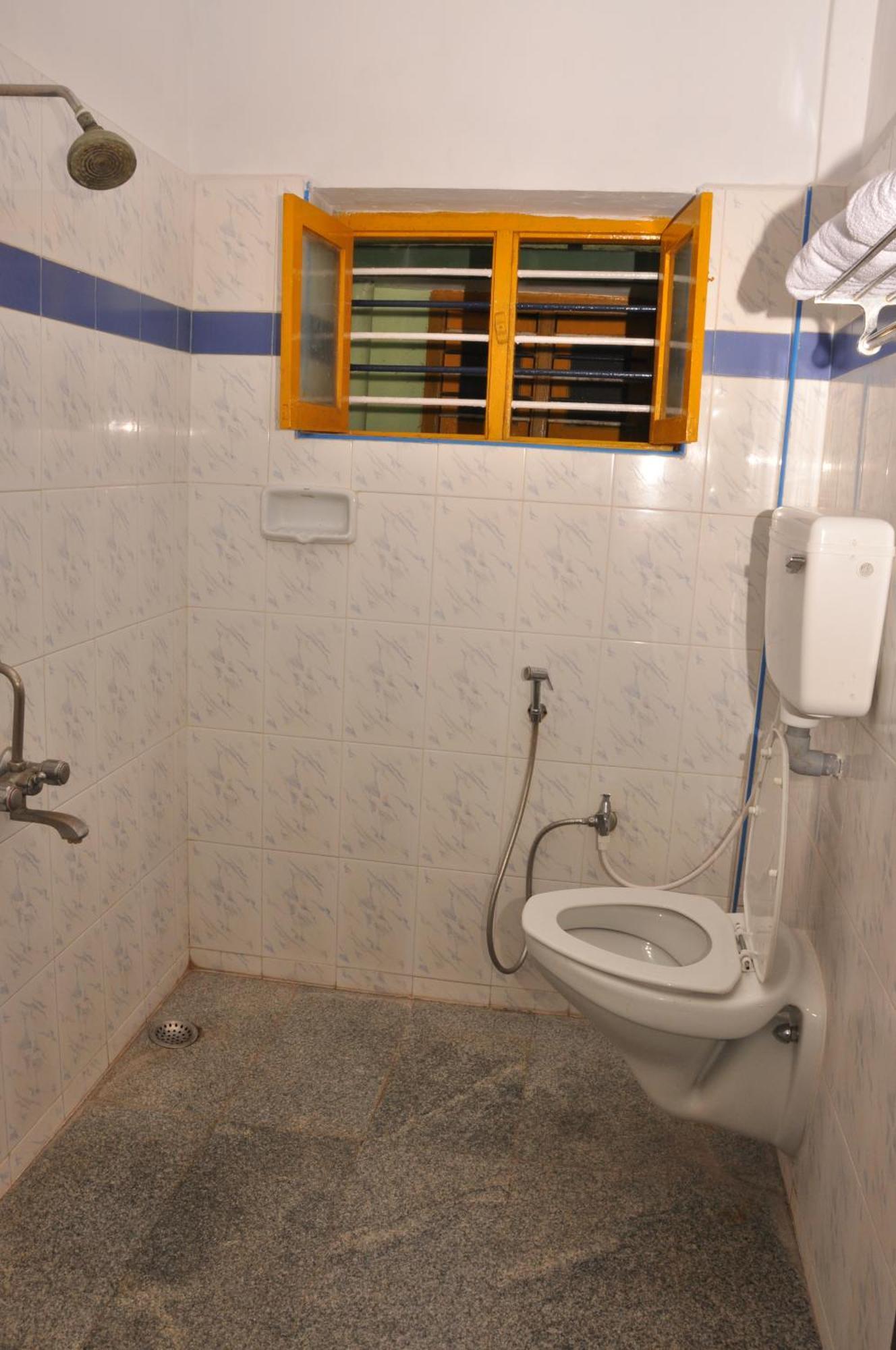 Valli Hotel タンジャーヴール エクステリア 写真